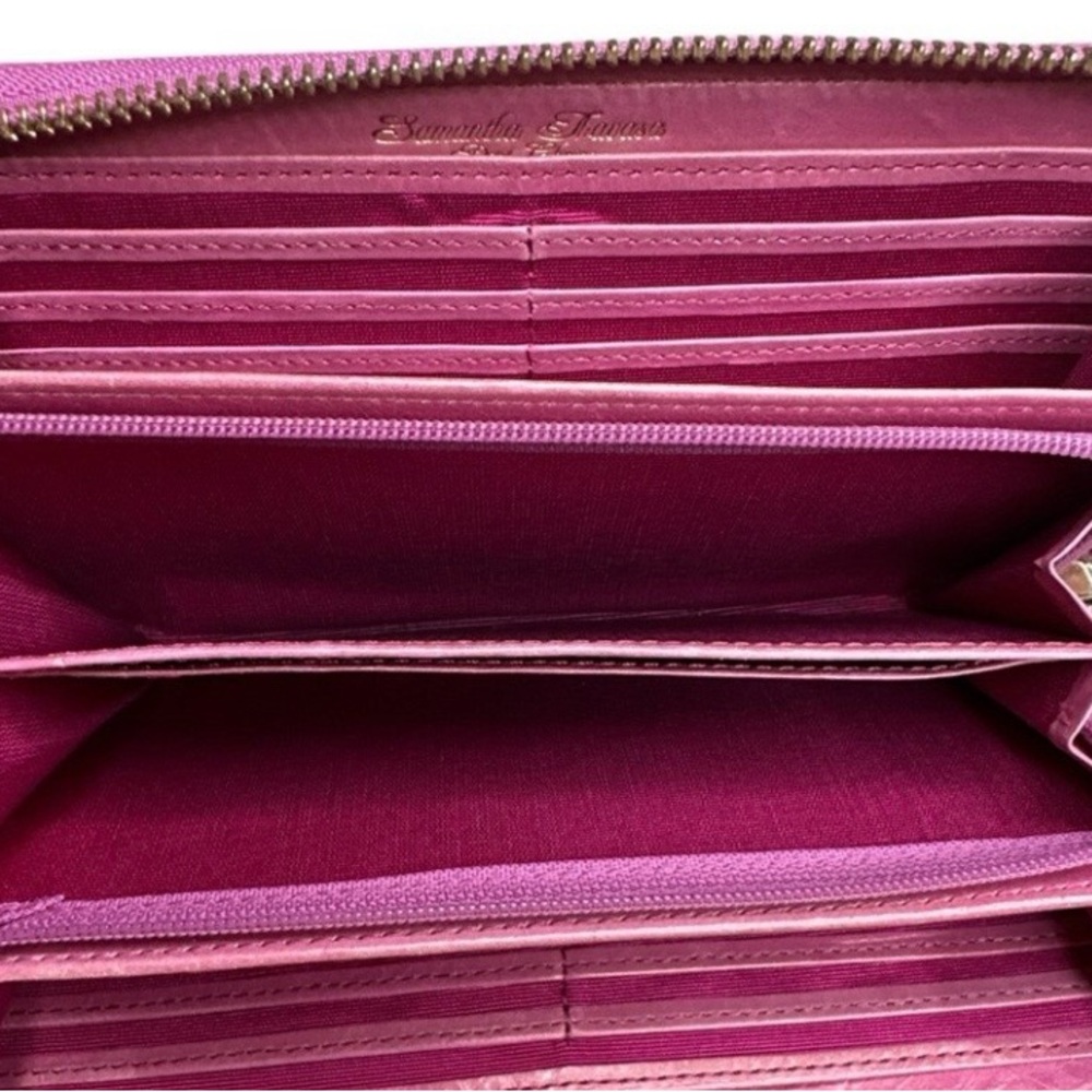 Disney x Samantha Thavasa Pink Embossed Wallet - Picture 4 of 5